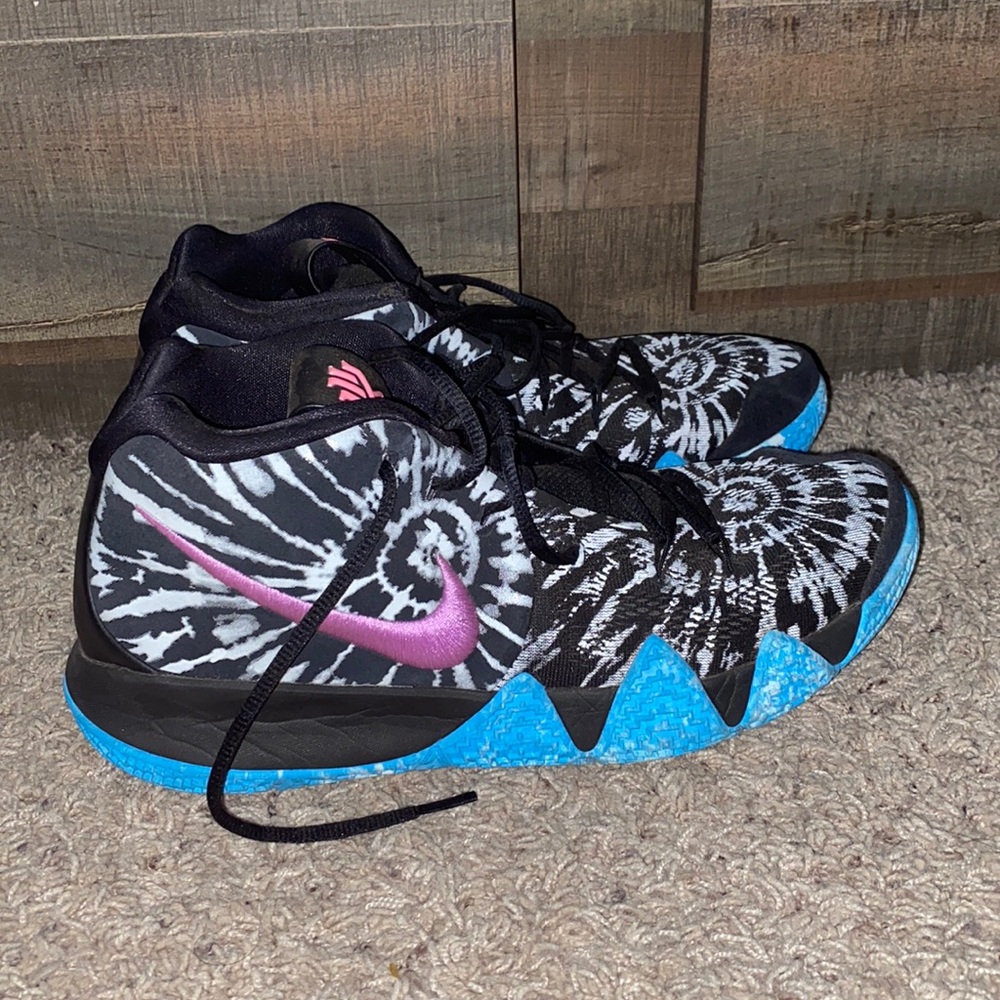 Nike Kyrie 4